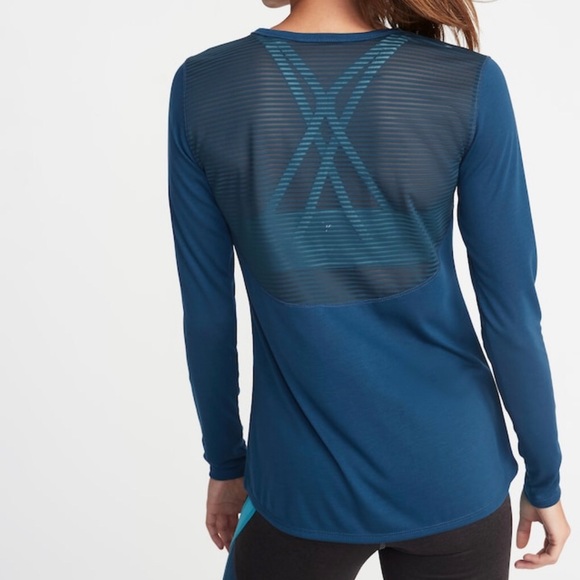Old Navy Tops - EUC XL Women’s Old Navy long sleeve activewear top